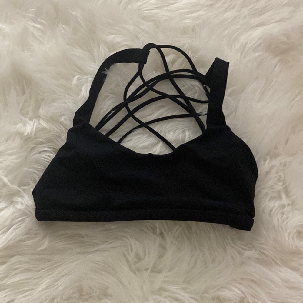 Black Size 2 Free to be Wild Lululemon Sports Bra